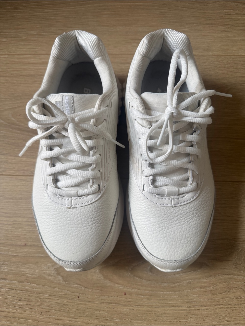 Brooks Women's White Leather Sneakers